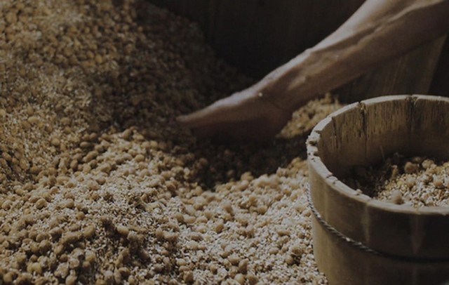 Đậu nành sau khi hấp cần trải qua quá trình làm nguội Đậu nành sau khi hấp cần trải qua quá trình làm nguội